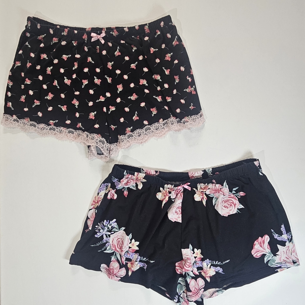 Flora Pajama Shorts Womens Small Black‎ Pink Floral Stretchy Feminine Sleepwear